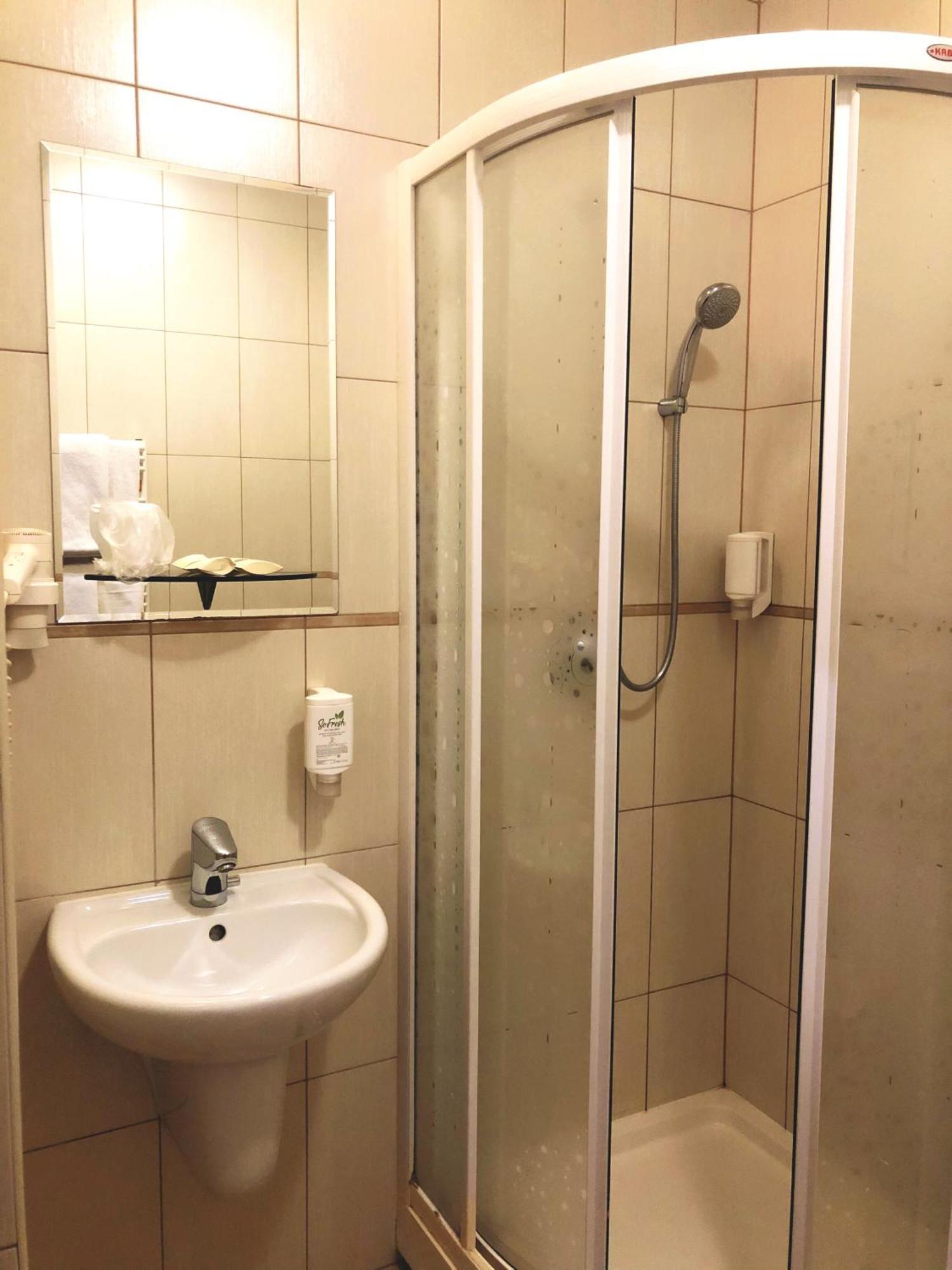 U Pietrzakow Hotel Zielonka  Ngoại thất bức ảnh
